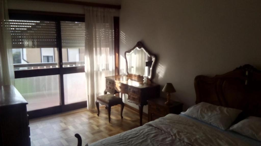 Portogali, * Oporto